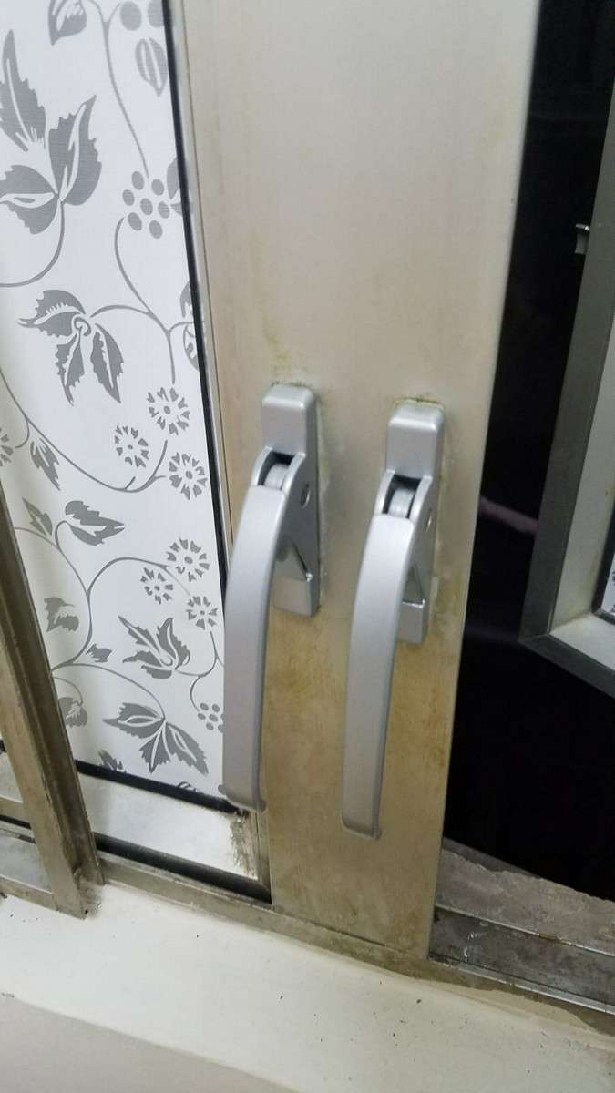 Photo: 更換鋁窗手制(銀白鋁色).jpg